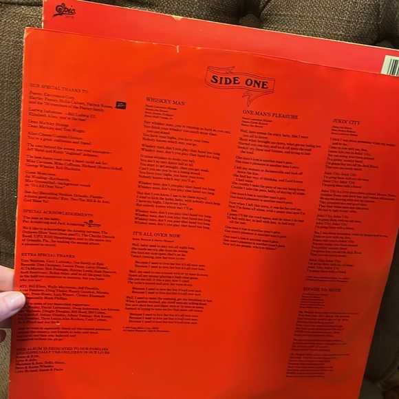 Vintage Molly Hatchet Flirtin’ with Disaster vinyl album - Picture 3 of 4